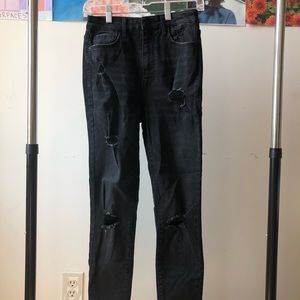 Black Ripped Skinny Jeans🖤